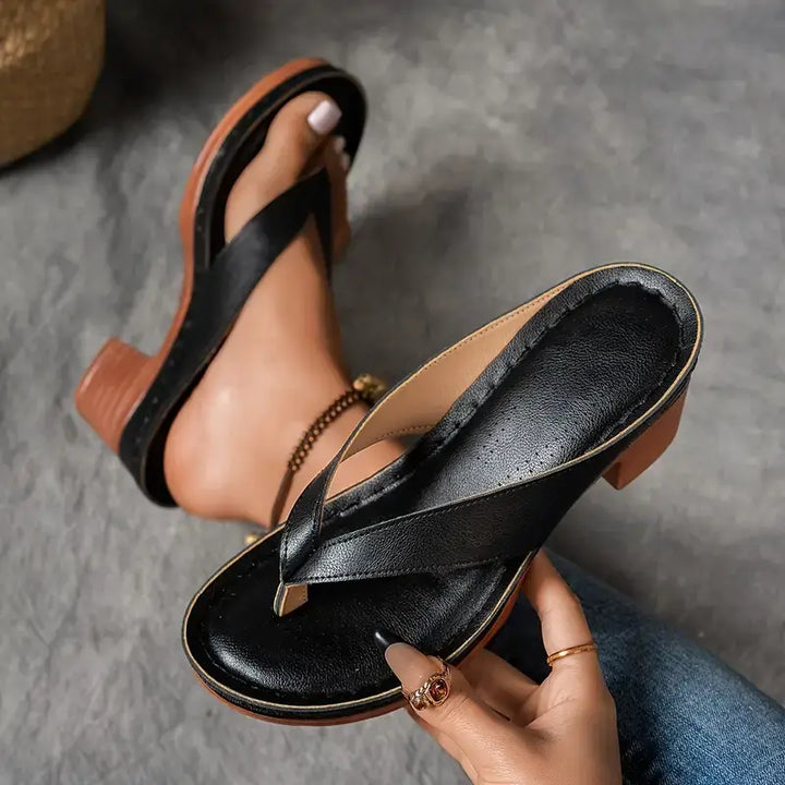 Alice | Sandales Femme Dorées Talon Bloc Tong