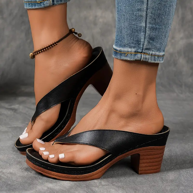 Alice | Sandales Femme Dorées Talon Bloc Tong