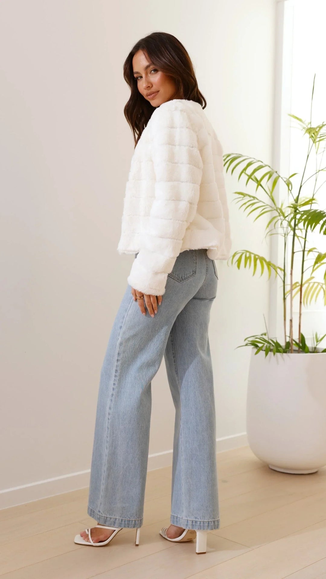 Anaïs | Veste Courte Fausse Fourrure Blanche Femme