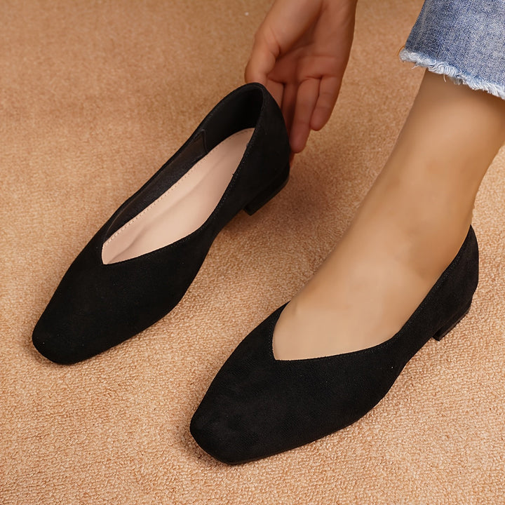 Audrey | Ballerines femme bout carré daim noir