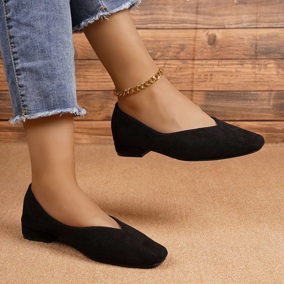 Audrey | Ballerines femme bout carré daim noir