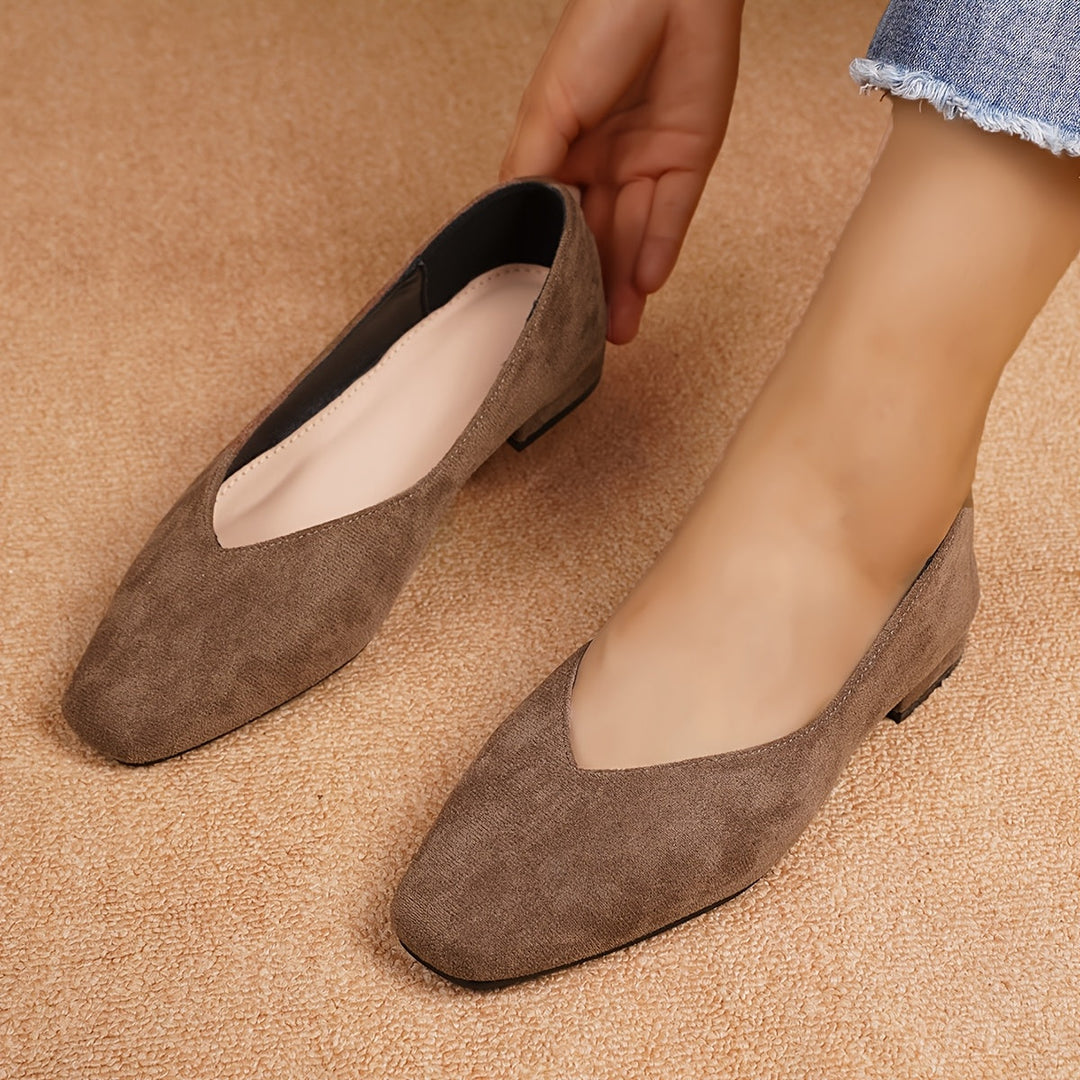 Audrey | Ballerines femme bout carré daim noir
