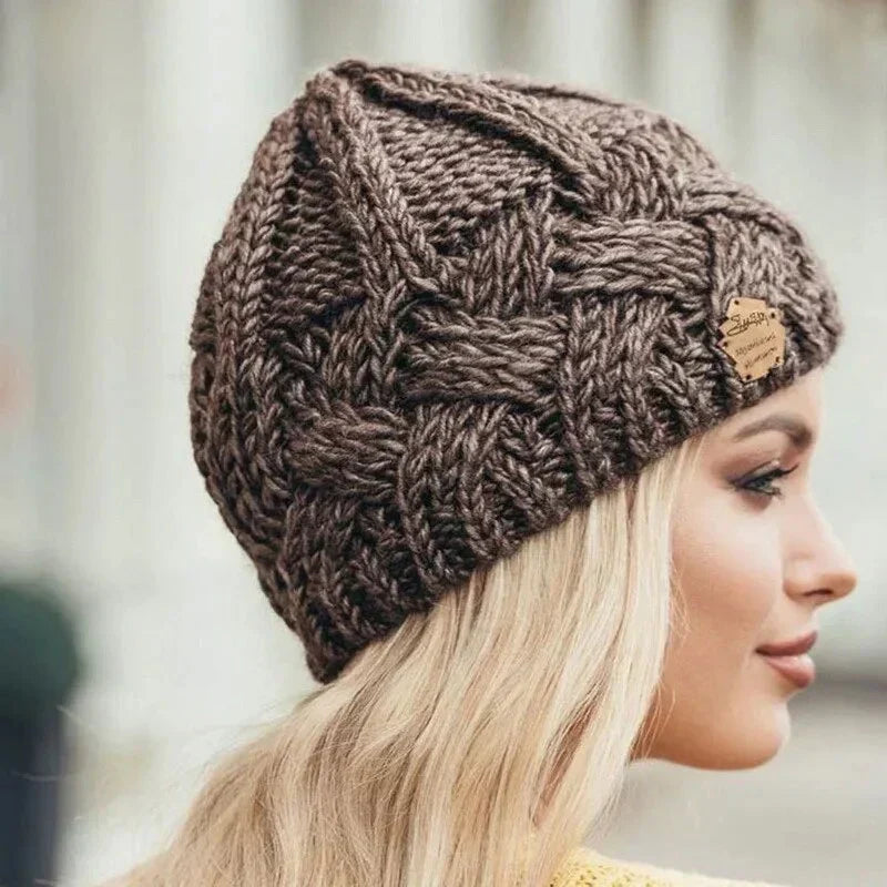 Chloé | Bonnet Noir Tresse Femme Pull-On