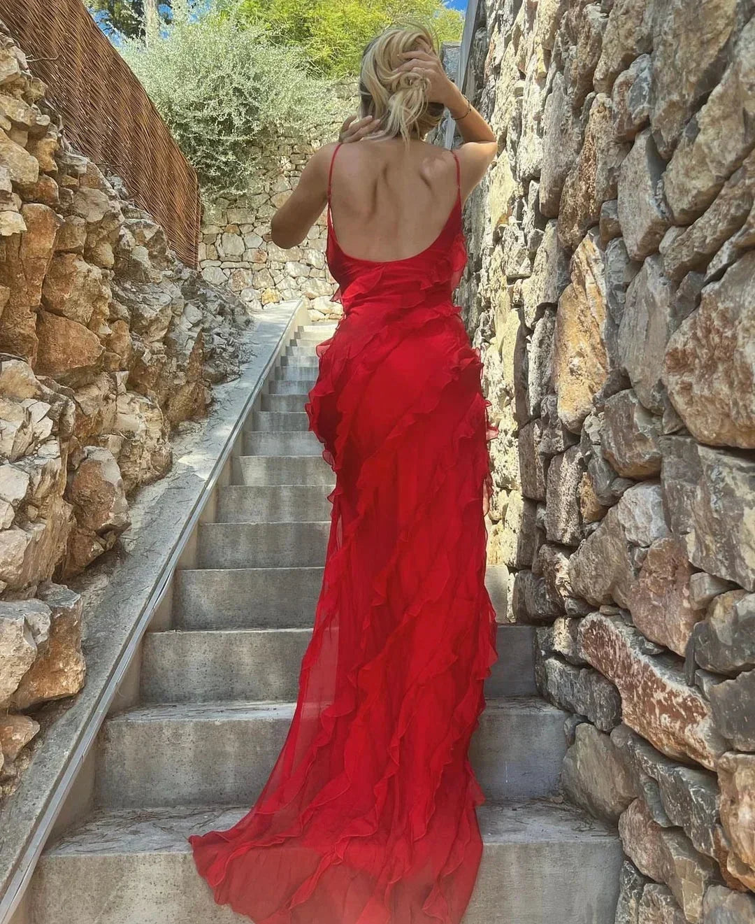 Charlotte | Robe Longue Rouge Mousseline Volantée Col V