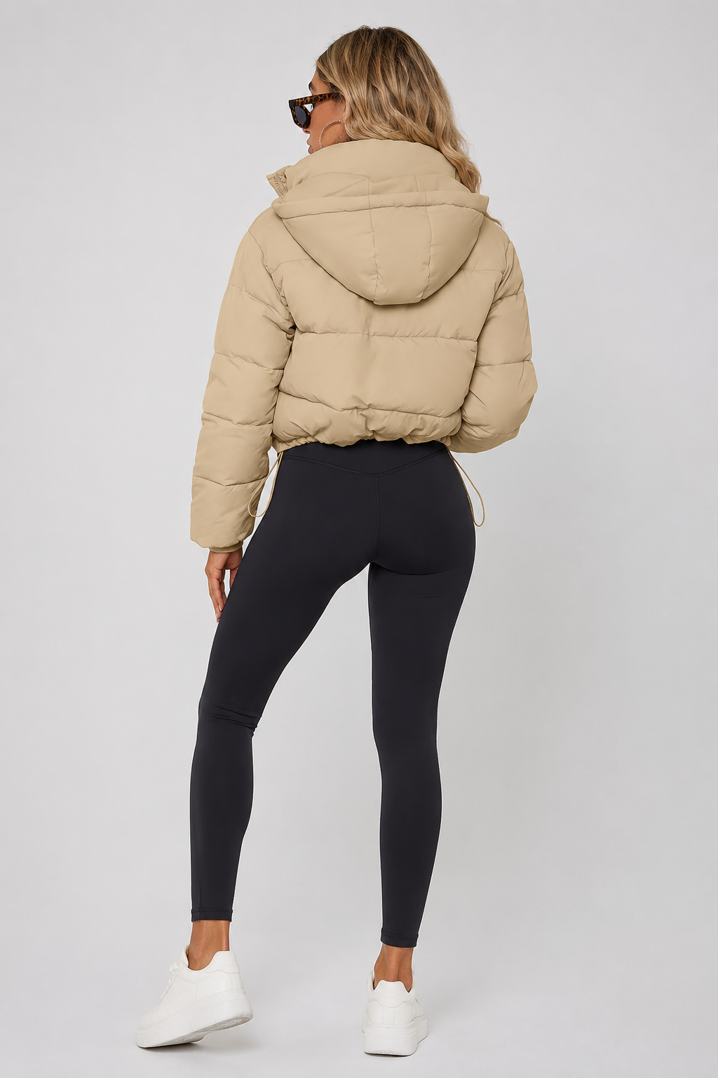 Noémie | Doudoune Courte Femme Capuche Noire