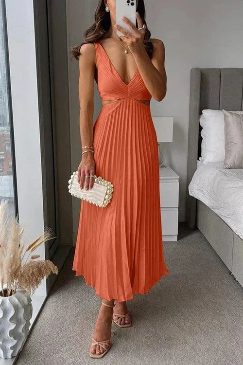Chloé | Robe Midi Plissée Découpes Dos Nu