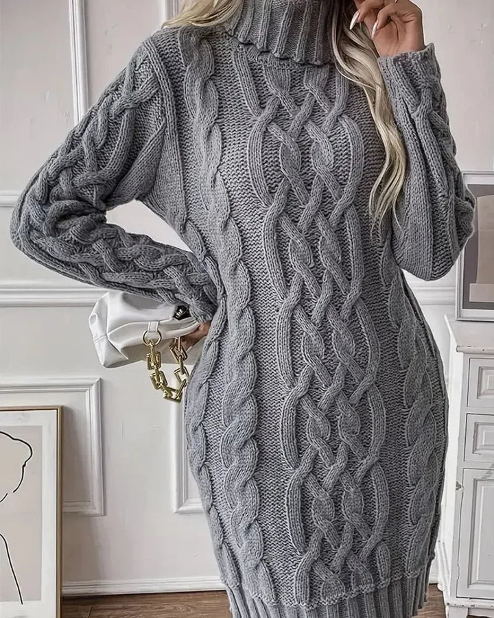 Inès | Robe Pull Courte Col Roulé Torsadée Femme