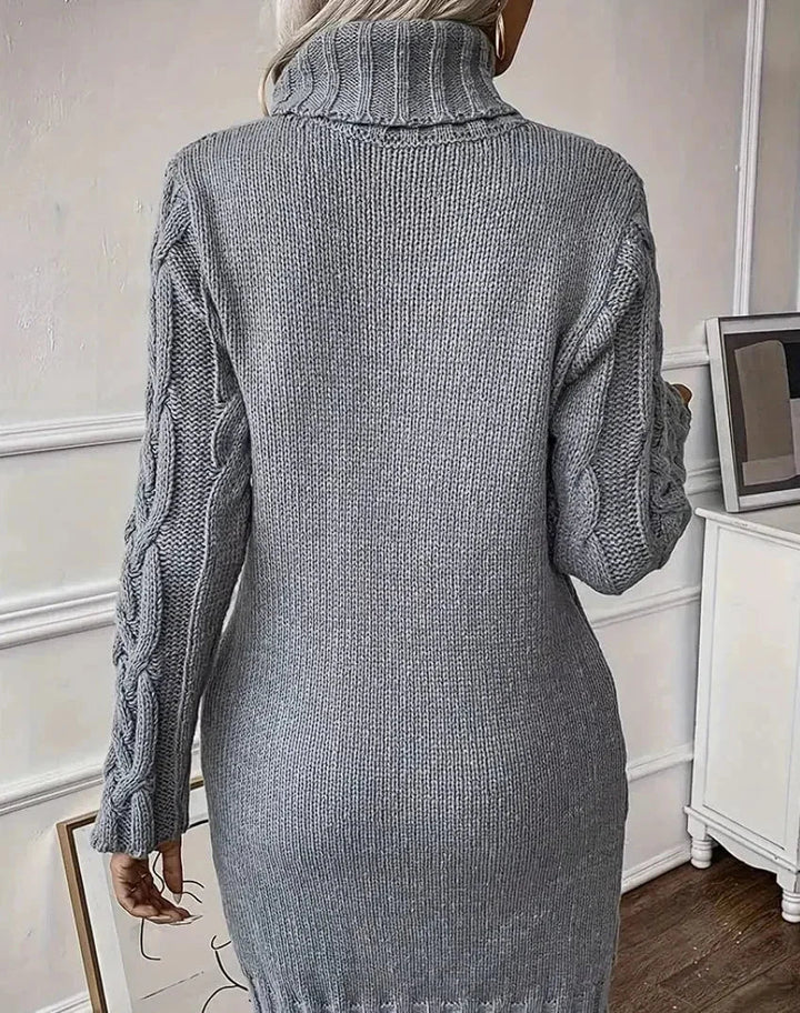 Inès | Robe Pull Courte Col Roulé Torsadée Femme