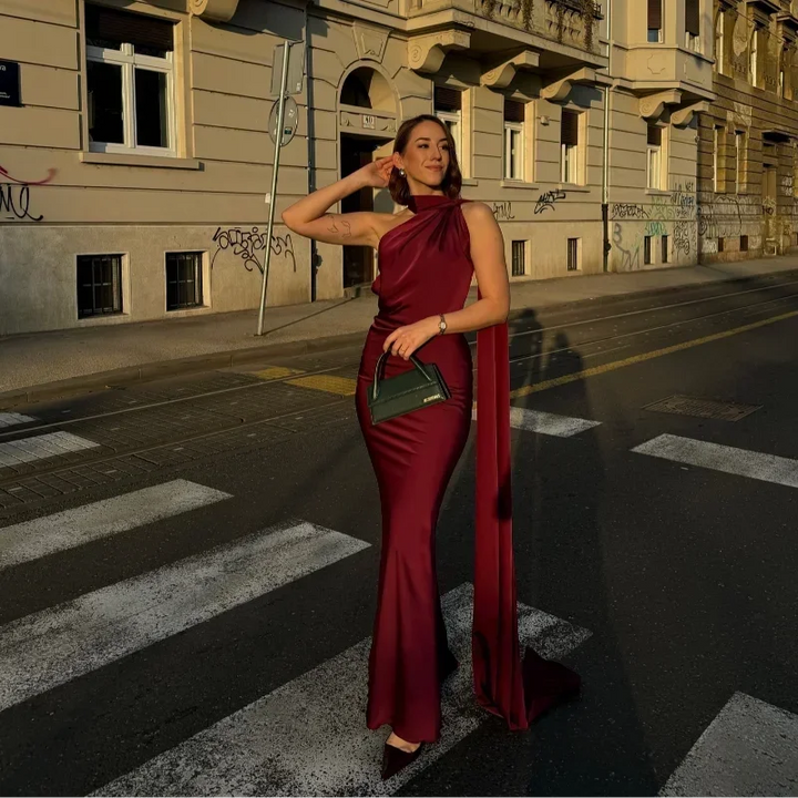 Isabelle | Robe de Soirée Longue Halterneck Bordeaux