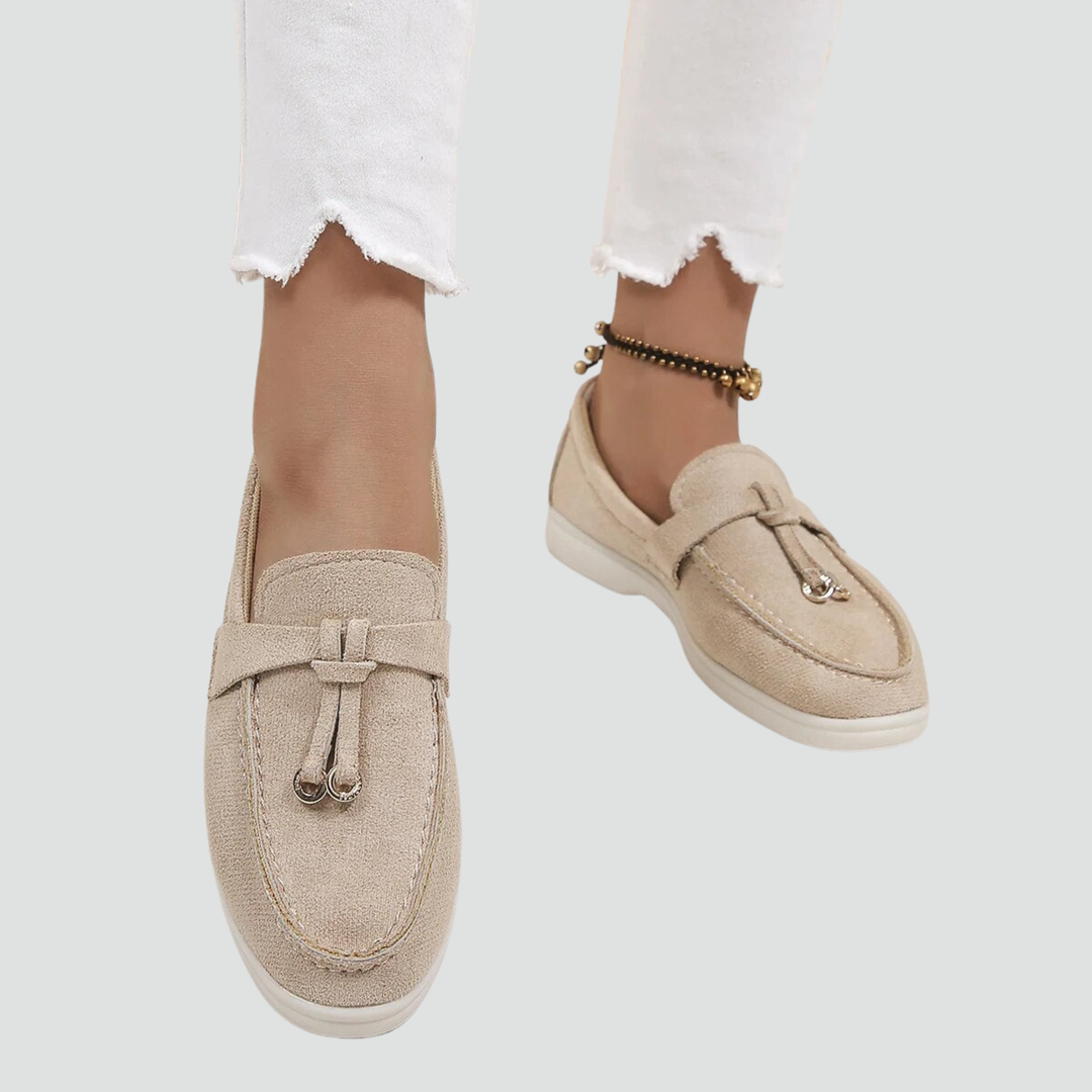 Laurie | Mocassins Plats Femme Daim Blanc à Pompons