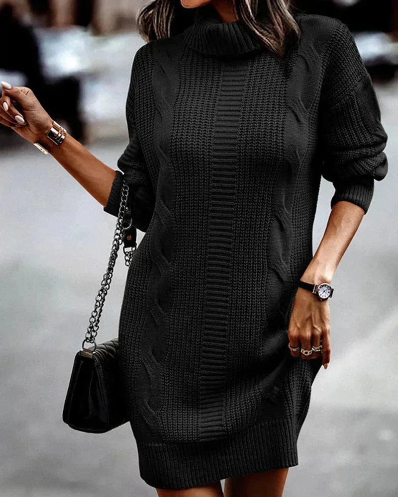 Laurie | Robe Pull Courte Col Roulé Maille Torsadée