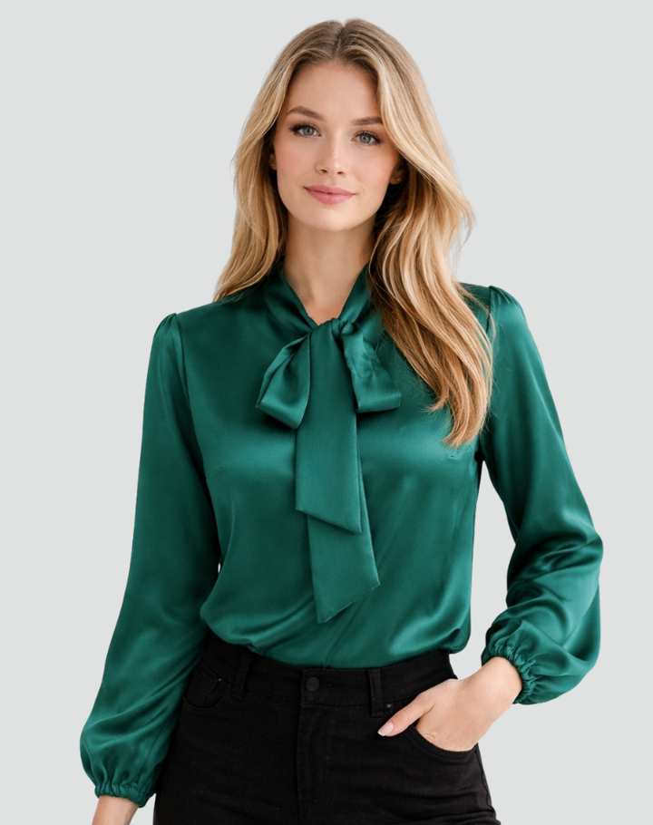 Léa | Blouse Femme Satin Vert Manches Longues Col Nœud