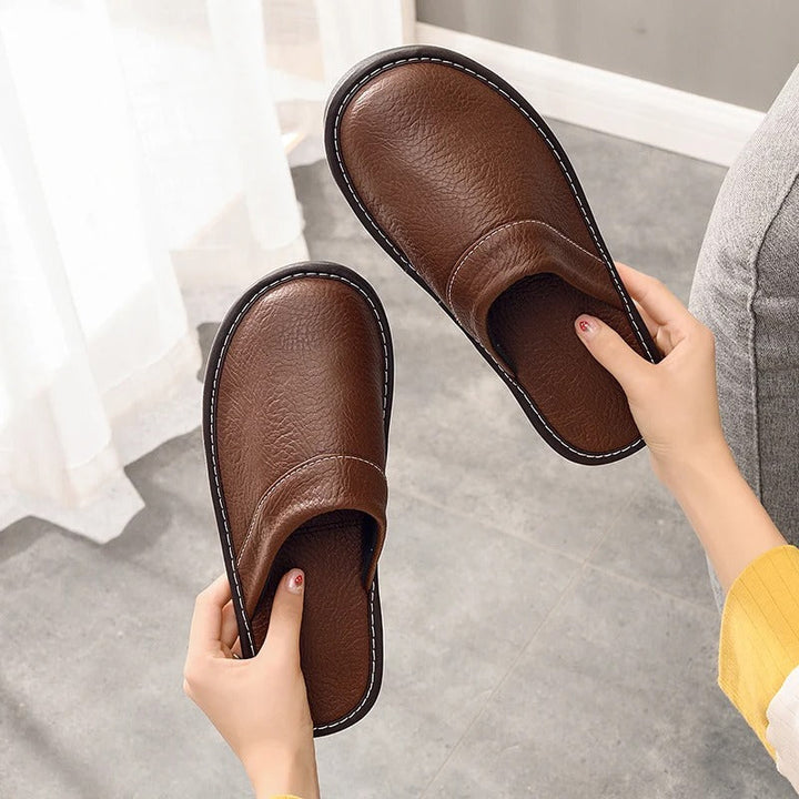 Lou | Mules en Cuir Marron Bout Fermé à Enfiler