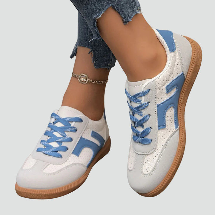 Louise | Baskets Basses Blanches en Daim à Lacets Femme