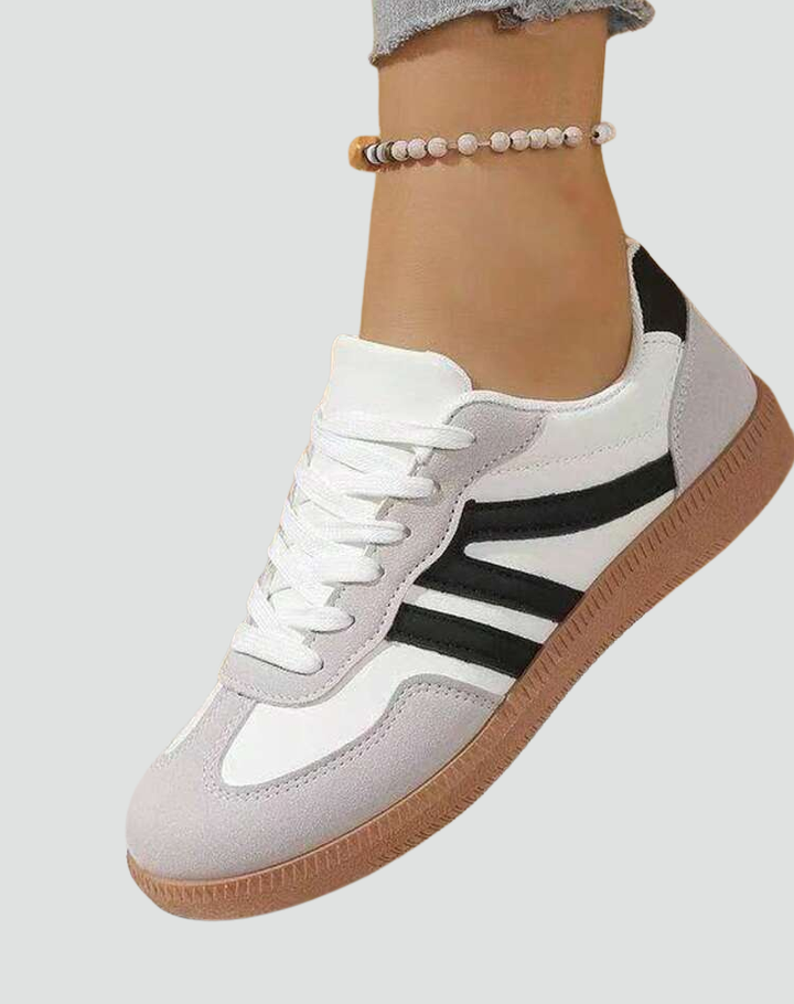 Louise | Baskets Basses Blanches en Daim à Lacets Femme