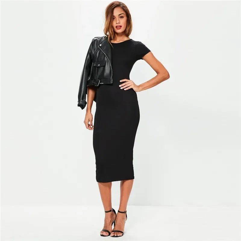 Lucie | Robe Fourreau Midi Noire Manche Courte