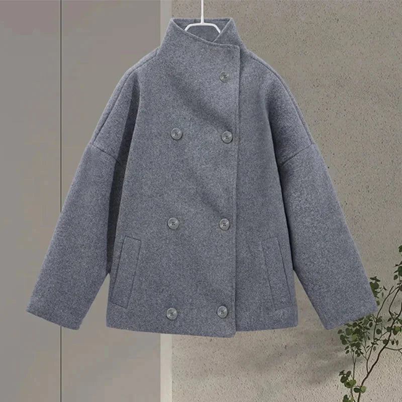 Manon | Manteau Court Noir Femme Col Montant