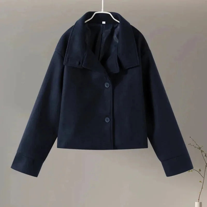 Manon | Manteau Court Noir Femme Col Montant