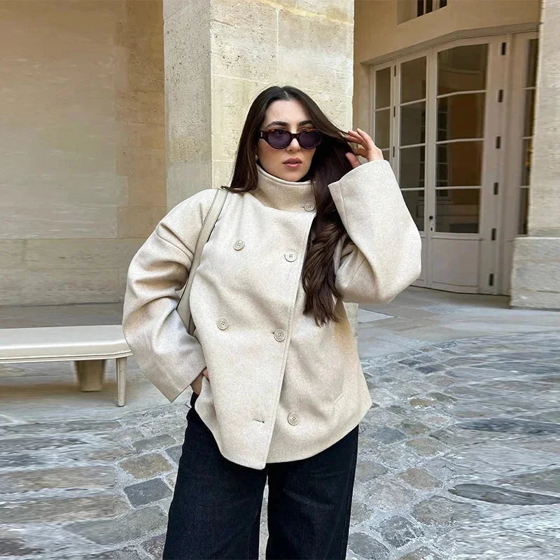 Manon | Manteau Court Noir Femme Col Montant