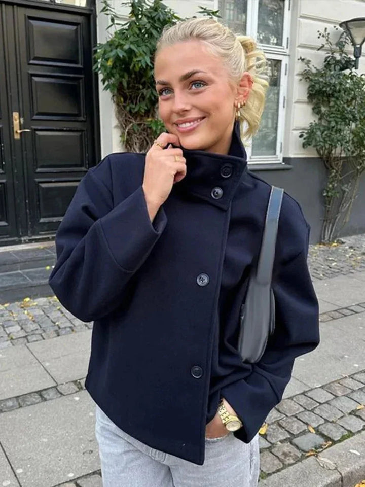 Manon | Manteau Court Noir Femme Col Montant