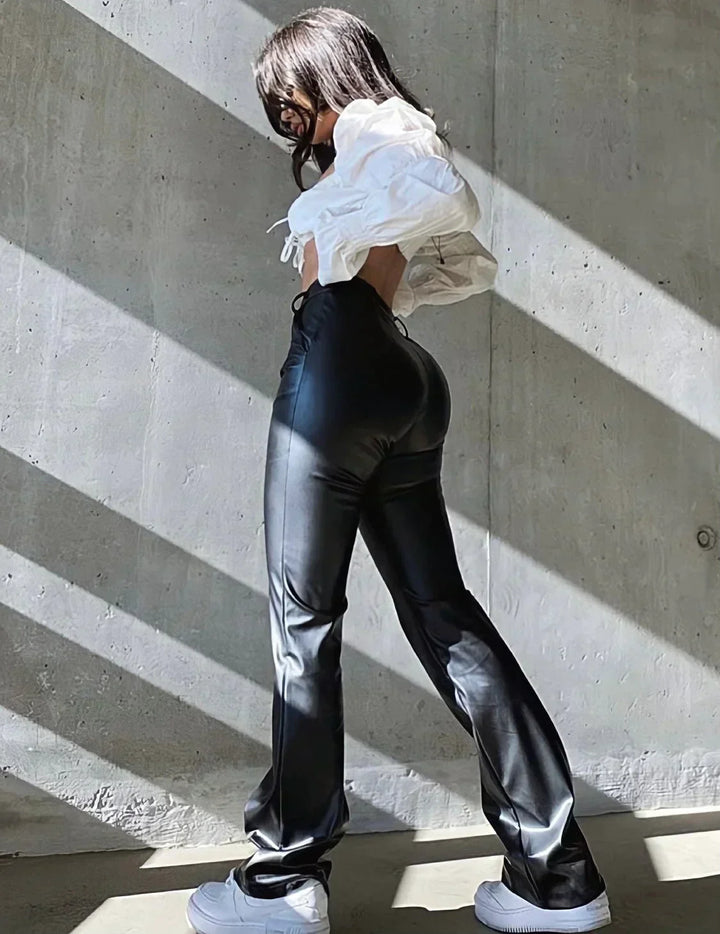 Margot | Pantalon Simili Cuir Taille Haute Évasé