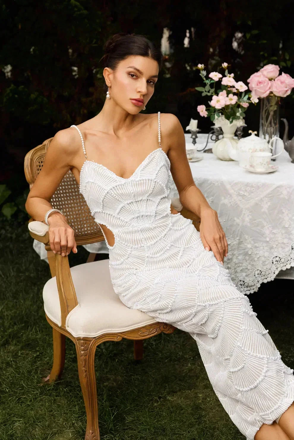Margot | Robe Midi Perles Découpes Soirée Mariage