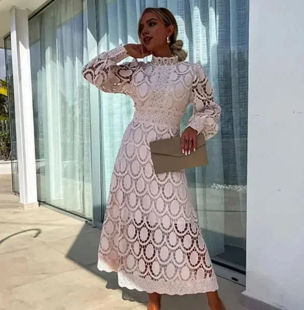 Mathilde | Robe Midi Dentelle Noire Manches Longues
