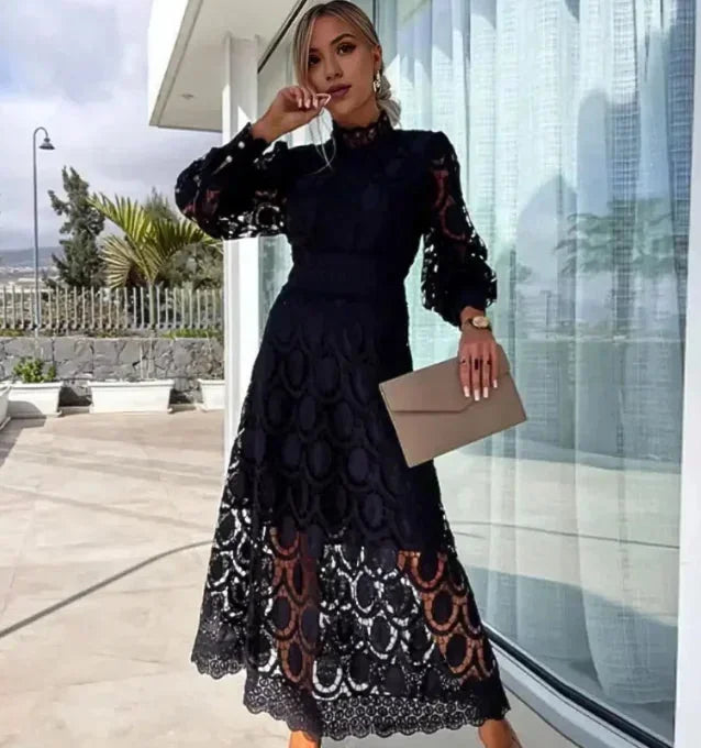 Mathilde | Robe Midi Dentelle Noire Manches Longues