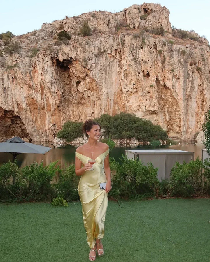 Mathilde | Robe de Soirée Longue Satin Épaules Nues