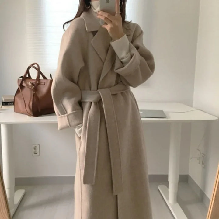 Gabrielle | Manteau Long Femme Col Lavallière Ceinturé