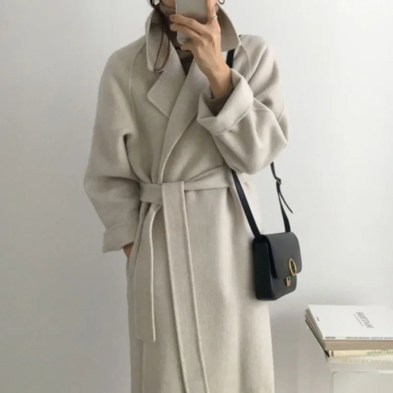Gabrielle | Manteau Long Femme Col Lavallière Ceinturé
