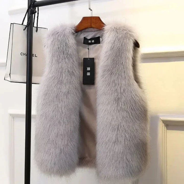 Noémie | Gilet Sans Manche Femme Fausse Fourrure Noir Relaxed