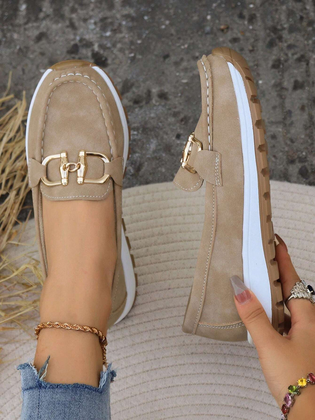 Camille | Mocassins Femme Daim Kaki à Boucle Dorée
