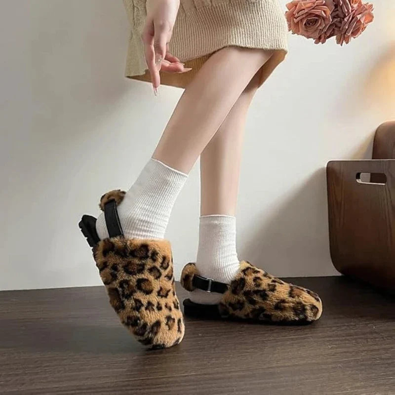 Inès | Chausson Femme Fausse Fourrure Boucle