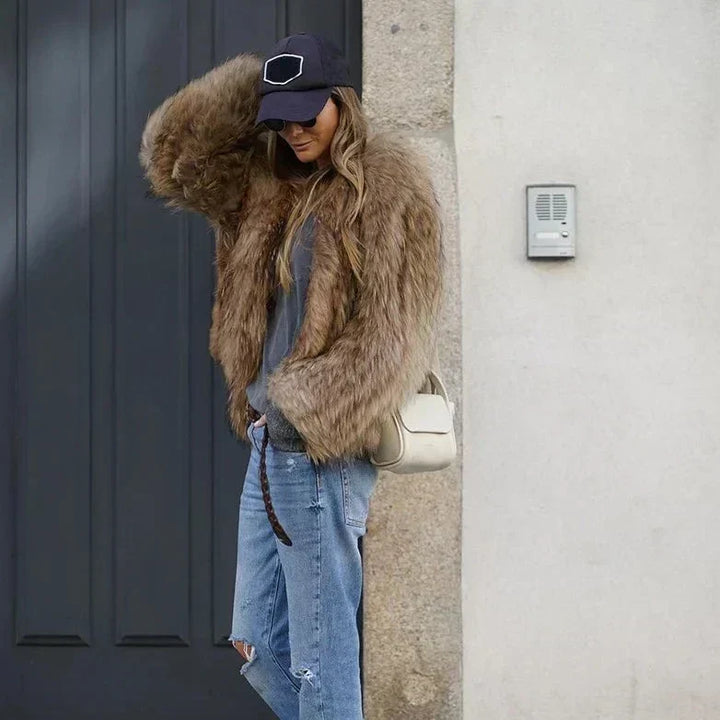 Coralie | Manteau Fausse Fourrure Femme Oversize Longues Manches