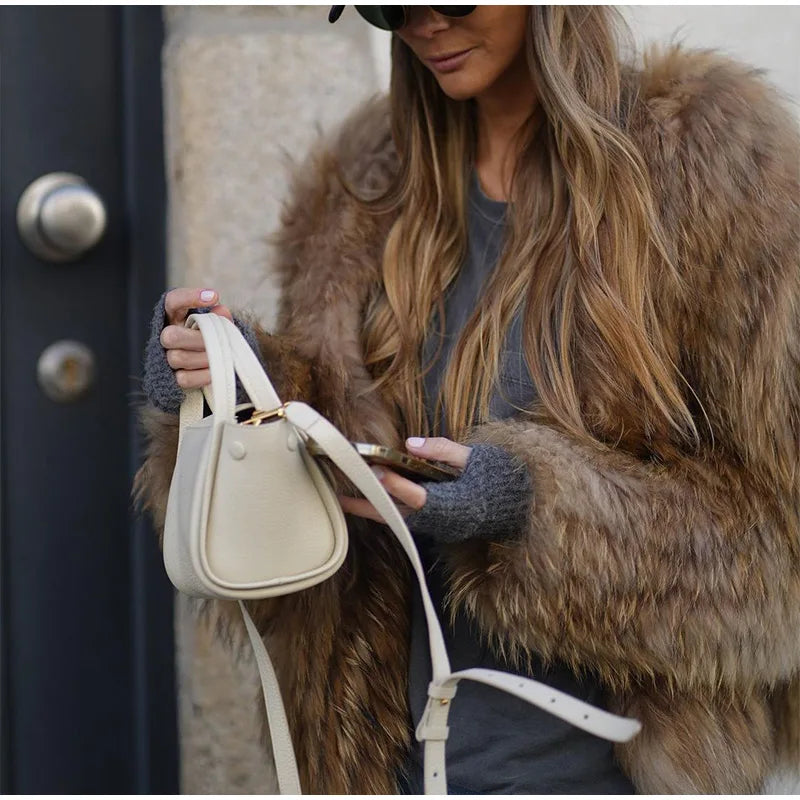 Coralie | Manteau Fausse Fourrure Femme Oversize Longues Manches