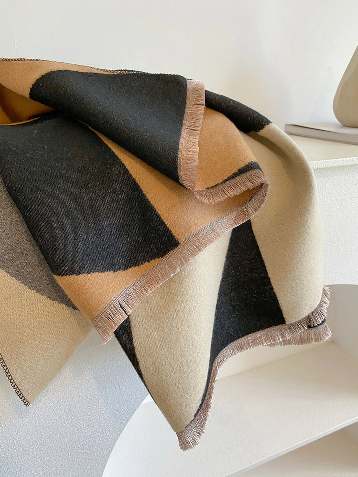 Morgan | Foulard Oversize à Franges et Motif Abstrait